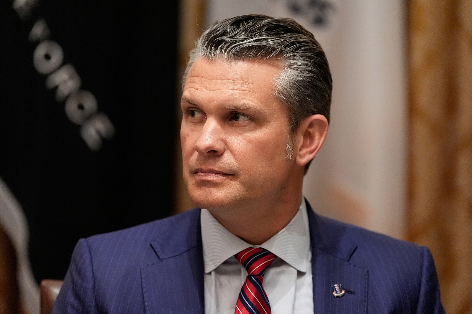 USA udeřily proti další lodi s drogami. Bez slitování jako s Al-Káidou, uvedl Hegseth