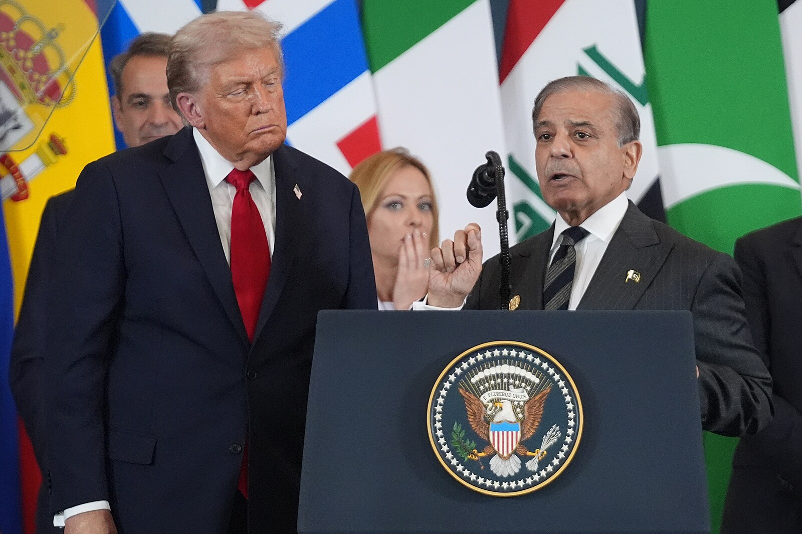Mír se blíží? Dohoda mezi USA a Íránem bude hotova do 24 hodin, hlásí Pákistán