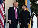 Americký prezident Donald Trump vítá v Bílém dom� ukrajinského lídra Volodymyra...