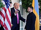 Americký prezident Donald Trump vítá v Bílém dom� ukrajinského lídra Volodymyra...
