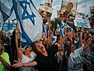 Lidé v Izraeli vy�li do ulic p�ed p�edáním rukojmí mezi teroristickým hnutím...