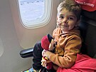 Mal Kubk v letadle, kter ho s rodinou peprav na lbu do americkho...