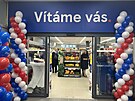Tesco otevelo kompletn zrekonstruovanou prodejnu expres v Turnov, kter je...