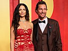 Camila Alvesová a Matthew McConaughey na Vanity Fair Oscar party (Los Angeles,...