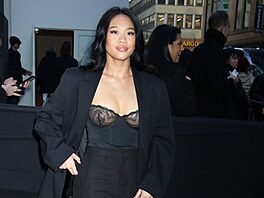 Krajkové prádlo z módy nevyjde nikdy. Americká gymnastka Sunisa Lee ho na...