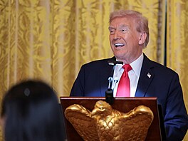 Americký prezident Donald Trump po�ádá ve�e�i pro sponzory v Bílém dom� ve...