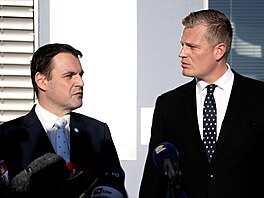 Pedseda strany Motoristé sob Petr Macinka a estný prezident Motorist Filip...