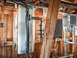 Výhledy od BTS spole�nosti Cetin ve v�i Pr�honického zámku