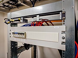 Výhledy od BTS spole�nosti Cetin ve v�i Pr�honického zámku