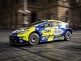 Závodní speciály projídjí Prahou pi spanilé jízd ped Stedoevropskou...