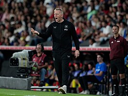 Trenér irské reprezentace Heimir Hallgrímsson bhem utkání s Portugalskem.