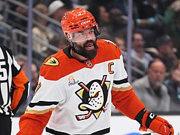 Radko Gudas v dresu Anaheim Ducks