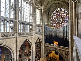 V Katedrále sv. Víta, Václava a Vojtcha probíhá  intonování píal....