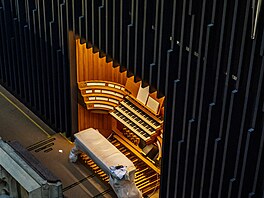 V Katedrále sv. Víta, Václava a Vojtcha probíhá  intonování píal....