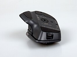 Samotný USB-C port v myi slouí pouze k nabíjení a nelze ho tak bhem této...