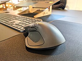 Kdy u jsme se dostali ke nejvtí novince na této myi. Tak ta je skryta v...