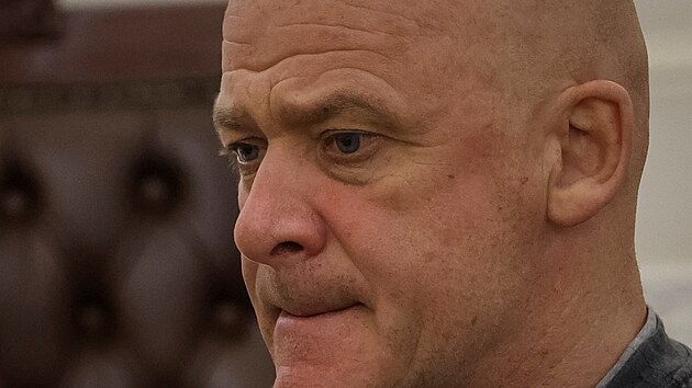 Starosta Odsy Hennadij Truchanov pi rozhovoru s mdii ve sv kanceli v Odse. (28. ervna 2024)