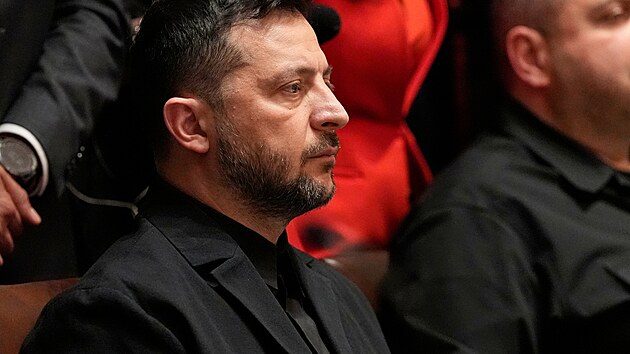 Americký prezident Donald Trump se setkává s ukrajinským prezidentem...