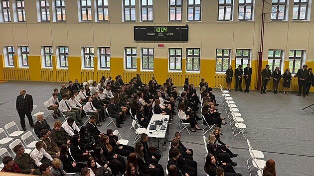 Nvtvu steckho kraje zahjil prezident Petr Pavel debatou se studenty Stedn lesnick koly a Stedn odborn koly. (14. jna 2025)