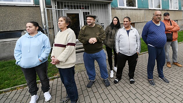 Prezident Petr Pavel se ve luknov proel sdlitm, kter je sociln vylouenou lokalitou. (14. jna 2025)