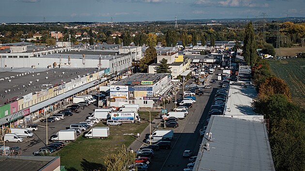 Leteck� pohled na are�l Sapy na jihu Prahy. Pr�v� sem jednou povede metro D.