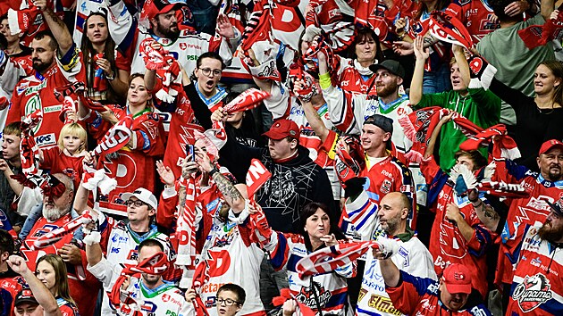 Pardubit fanouci se v prask O2 aren raduj ze vstelen branky.