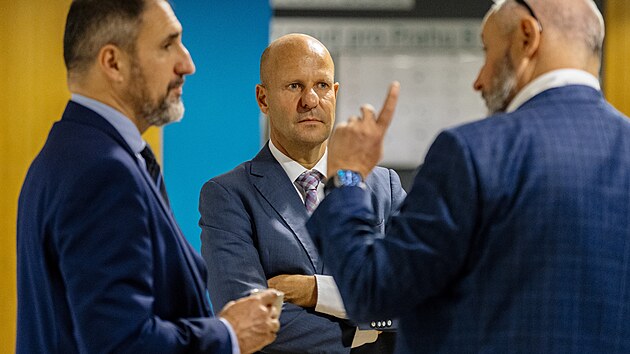 Pokra�uje l��en� kauzy Dozimetr. Na sn�mku Petr Hlubu�ek. (13. ��jna 2025)