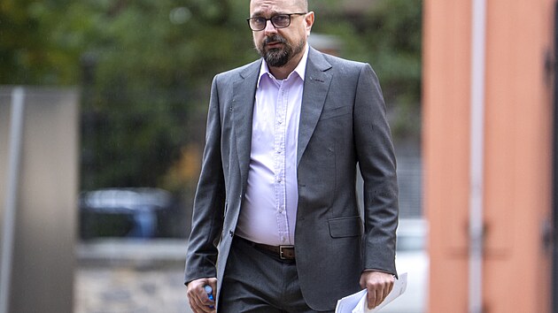 Soud v kauze Dozimetr pokrauje. Na snmku podnikatel Pavel Dovhomilja. (17. jna 2025)