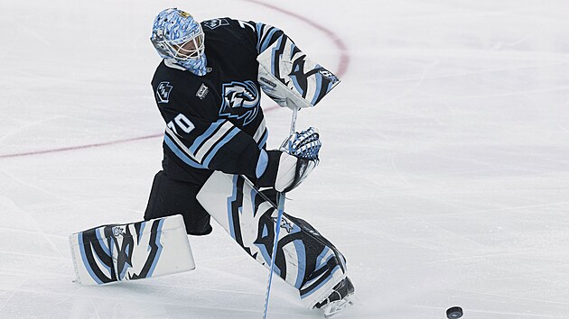 Karel Vejmelka rozehrv kotou.