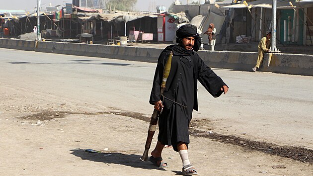 Ozbrojenci hnut� T�lib�n st�e�� afgh�nsko-p�kist�nskou hranici. (15. ��jna 2025)