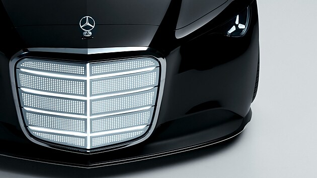 Je to, jako kdybyste vzali star mercedes z ry, kdy se kouily doutnky a mui nosili klobouky, a pak ho vhodili do ejkru budoucnosti. Elektrick koncept Vision Iconic od Mercedesu je nm mezi art decem, batmobilem a sci-fi fantazi ze svta, kde ejkov msto nafty tankuj slunen svit. Jeho speciln povrch karoserie toti funguje jako fotovoltaick elektrrna.