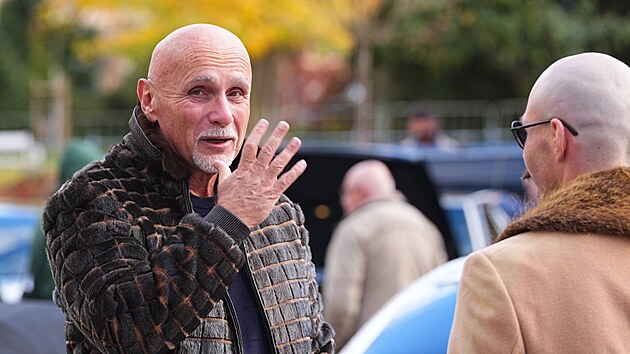Filip Turek slav� narozeniny. Na oslavu dorazil i miliard�� a podporovatel Motorist� Richard Chlad. (18. ��jna 2025)