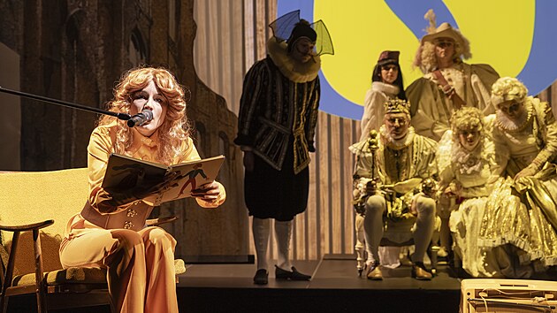 Kr�lovskou rodinu v ��i poh�dek zd�sily nov� televizn� verze d�vn�ch p��b�h�.