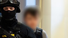 U hradeckého krajského soudu mladík �elí ob�alob� z vra�dy prodava�ek v Hradci...