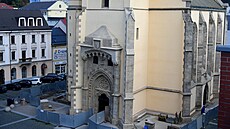 Kostel Nanebevzetí Panny Marie v Ústí nad Labem má novou fasádu. (íjen 2025)