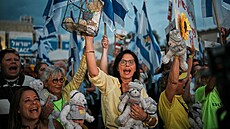 Lidé v Izraeli vyli do ulic ped pedáním rukojmí mezi teroristickým hnutím...