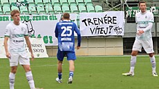 Karvintí fanouci pivítali Marka Jarolíma i transparentem.