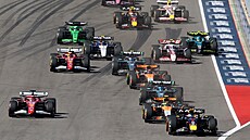 Max Verstappen ped Landem Norrisem a Charlesem Leclercem v ele Velké ceny USA...