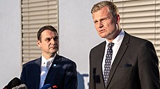 Petr Macinka a Filip Turek dorazili na jednání za Andrejem Babi�em. (13. �íjna...