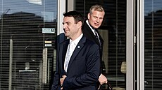 Pedseda strany Motoristé sob Petr Macinka a estný prezident Motorist Filip...