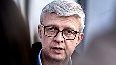 Pedseda strany Motoristé sob Petr Macinka a estný prezident Motorist Filip...