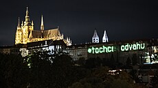Na Praském hrad se rozsvítil zelený nápis u píleitosti Svtového dne...
