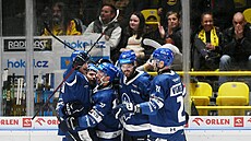 Kladno slaví gól.