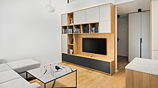 V celém byt je pouita velmi kvalitní devná podlaha, která odolá i psím...