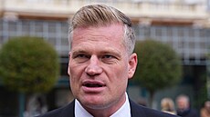 �estný prezident strany Motoristé sob� Filip Turek  slaví �ty�icátiny. (18....