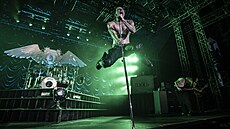 Britský zp�vák Yungblud dorazil do Prahy. (17. �íjna 2025)