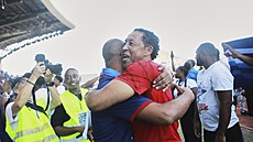 Fanouci Kapverd oslavují historicky první postup na mistrovství svta.