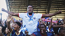 Fanouci Kapverd oslavují historicky první postup na mistrovství svta.