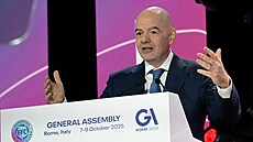 éf FIFA Gianni Infantino na valné hromad v ím.