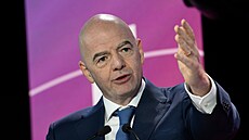 éf FIFA Gianni Infantino na valné hromad v ím.